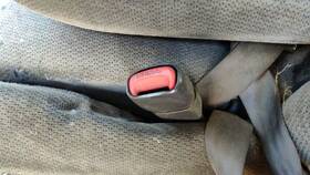 5gk301azac Dodge Trucks 2000 Dakota Driver Left Front Seat Belt Buckle Receiver Oem