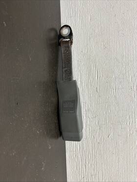 5hq281d5ab Dodge Trucks 2006 Dakota Front Seat Belt Buckle Rh Passenger Side Oem 5hq281d5ab Dodge Trucks 2006 Dakota Front Seat Belt Buckle Rh Passenger Side Oem
