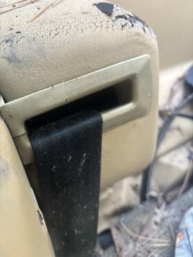 07.22.22.64 Fiat 124 Spider Seat Belt Guides Rear