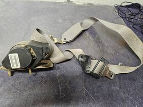 08071890aiv Ford 2002 E150 Seatbelt Passenger Right
