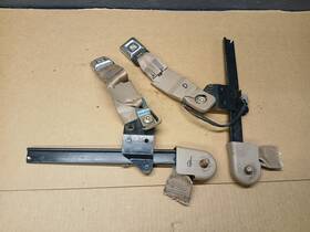 220290 Ford Bronco Ii Ranger Front Seat Belt Buckles With Mounting Bracket Set