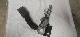 303039292a Ford 2004-2008 F150 Driver Side Seat Belt Buckle Clip Female End Retractor