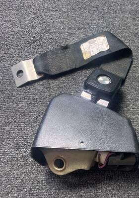 Ford 470916 1972 Retractable Seatbelt Lap Strap Housing Seat Belt Mustang Truck