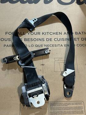 6s43-f61294-ac Ford 05-07 Focus Front Right Passenger Seat Belt Retractor Black Oem