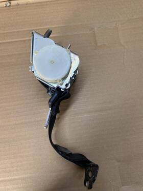 Be8z58611b69aa Ford 2011 - 2019 Fiesta Rear Left Driver Side Seat Belt Seatbelt Retractor Oem Be8z58611b69aa Ford 2011 - 2019 Fiesta Rear Left Driver Side Seat Belt Seatbelt Retractor Oem