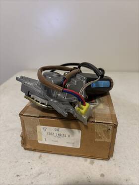 E9sz-14b151-a Ford 1989-93 Thunderbird Cougar Lh Seat Belt Motor Oem