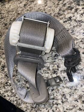 Jl3bc699d72 Ford F150 2018 Rear Right Seat Belt Bar15877