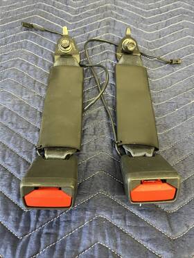 Mr3b-c699d73-ab Ford 2018-2023 Mustang Rear Seat Belt Buckle Left And Right