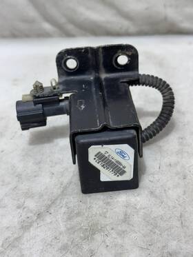 Xl14-14b004-aa Ford 99 Expedition Front Left Impact Srs Sensor Oem Xl14-14b004-aa Ford 99 Expedition Front Left Impact Srs Sensor Oem