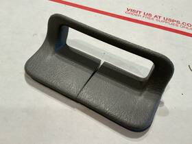Yc35-781048-abw Ford 2000-2005 Excursion Gray 3rd Row Seat Belt Plastic Clip Housing Trim Piece