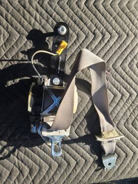 25920311 General Motors Gm 2007-2013 Tahoe Silverado Lh Front Seat Belt Retractor Titanium 25920311 General Motors Gm 2007-2013 Tahoe Silverado Lh Front Seat Belt Retractor Titanium