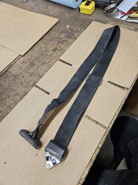 9660403 General Motors 1972 Chevy Gm Oem Black Seat Belt Pontonier Model # 7214 Date 36a72