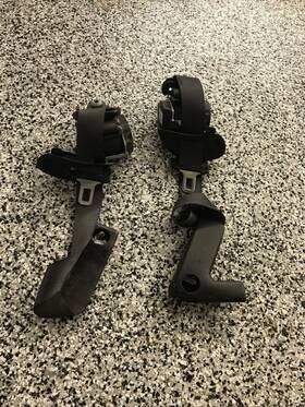 15827580 Gm 2005-2013 Corvette Seat Belt Retractors Left And Right Used Black