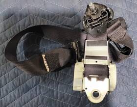 19260329 Gm 07-13 Chevy Silverado Sierra Extended Or Crew Cab Rear Right Seat Belt Black