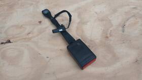 95131545 Gm 2013 - 2019 Buick Encore Front Right Side Seat Belt Latch Buckle Oem