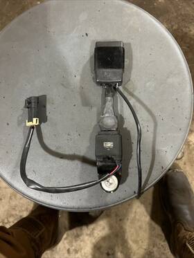 15781993 Gm Trucks 05-12 Chevy Colorado Front Seat Belt Buckle Right Passenger Side Black Oem