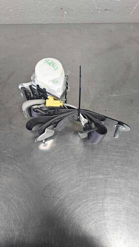 19181022 Gm Trucks 2007-2008 Chevrolet Tahoe Left Front Seat Belt Retractor Oem#19181022 19181022 Gm Trucks 2007-2008 Chevrolet Tahoe Left Front Seat Belt Retractor Oem#19181022