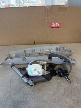 19181953 Gmc 2009 Acadia Passenger Seat Belt