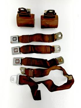 9656884 Hamill 1973-1977 Oldsmobile Cutlass Seatbelts Bench Seat Belts Safety Restraint