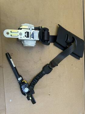 04814t39a01zb Honda 2022 - 2024 Civic Front Right Passenger Side Seat Belt Retractor Oem 04814t39a01zb Honda 2022 - 2024 Civic Front Right Passenger Side Seat Belt Retractor Oem