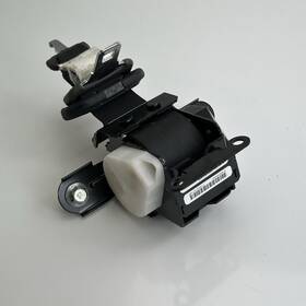 04824-tk8-a00ze Honda 2011 - 2017 Odyssey Rear Center 3rd Row Seat Belt Retractor Oem 04824-tk8-a00ze Honda 2011 - 2017 Odyssey Rear Center 3rd Row Seat Belt Retractor Oem