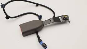 Honda 616820600a 2011-2017 Odyssey Front Left Side Seat Belt Receive Buckle Oem
