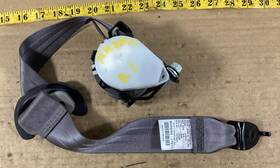 6168266q9b Honda 2014 - 2017 Odyssey Rear Left Pass Side 3rd Row Seat Belt Retractor Oem
