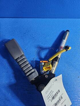 210-53059 Hyundai Seat Belt Front Bucket Driver Buckle Fits 05-07 Tucson 5480 210-53059 Hyundai Seat Belt Front Bucket Driver Buckle Fits 05-07 Tucson 5480