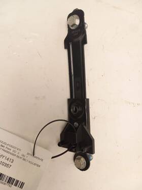 210.hy1413 Hyundai Front Passenger Seat Belt Adjuster For Santa Fe 2013 210.hy1413 Hyundai Front Passenger Seat Belt Adjuster For Santa Fe 2013