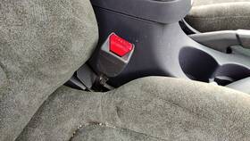 888402d501ze Hyundai 2001-03 Elantra Passenger Right Front Seat Belt Buckle Receiver Oem Gray