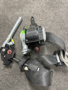 88880-1r600ry Hyundai 2012-2017 Accent Front Passenger Seat Belt Retractor Rh