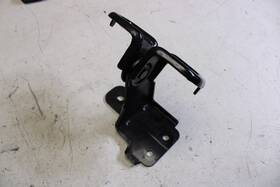898202v500ry Hyundai 12 13 14 15 16 17 Veloster Rear Seat Mounting Bracket Oem
