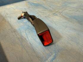 89840-s2000-nnb Hyundai 89840s2000nnb Oem 19-23 Santa Fe Rear Right 2nd Row Seat Belt Buckle