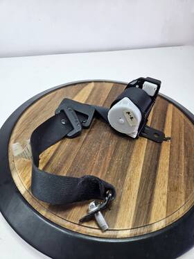 823.in1m15 Infiniti Q50 Right Passenger Rear Seat Belt Strap Retractor Back 2014 2015 2016 823.in1m15 Infiniti Q50 Right Passenger Rear Seat Belt Strap Retractor Back 2014 2015 2016