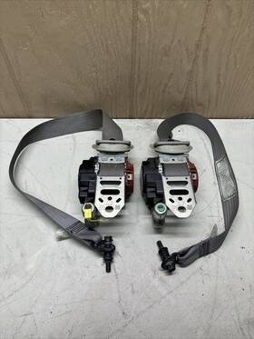 86884-ac83b Infiniti 07-13 G25 G35 G37 Q40 Sedan Front Seat Belts Left Right