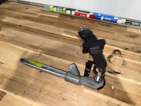 1108516 Infinity 2014 Seatbelt Lower Tensioner