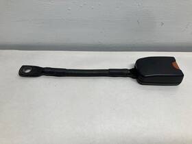 C010517 International Lt Right/passenger Seat Belt Latch Female End - Used P/n