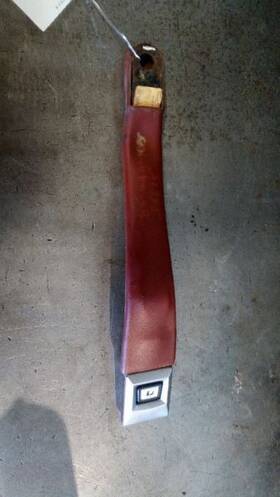 Jeep 210.am8785 1979-1985 Wagoneer Fsj Passenger Front Seat Belt Buckle Receiver 7376859