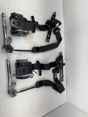 68204518aa Jeep 2014-2023 Cherokee Front Right Left Side Seatbelt Pair Oem
