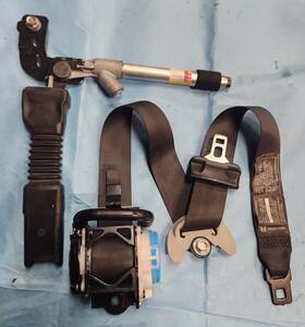 88820-b2500bf3 Kia 2014-2019 Soul Front Right Side Seat Belt Retractor Oem
