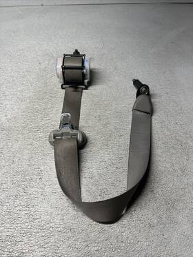 89820-a9500 Kia 89820a9500 2015-2021 Sedona Rear Right 2nd Row Seat Belt Retractor Oem 89820-a9500 Kia 89820a9500 2015-2021 Sedona Rear Right 2nd Row Seat Belt Retractor Oem