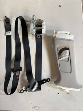 210-52209 Lexus 06-13 Is250 Is350 Isf Left Front Driver Seat Belt Retractor And Trim Black