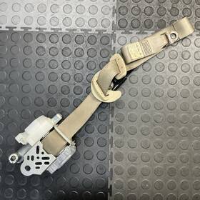 2h5n10228 Lexus 2004-2009 Rx 330 Front Right Passenger Side Seat Belt Retractor Tongue Oem