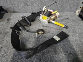 7320324020c2 Lexus 92-00 Sc300 Sc400 Oem Front Right Seat Belt Retractor Buckle Black 7320324020c2 Lexus 92-00 Sc300 Sc400 Oem Front Right Seat Belt Retractor Buckle Black