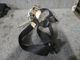 7320424010 Lexus 97-00 Sc300 Sc400 Oem Front Left Seat Belt Retractor Buckle Black