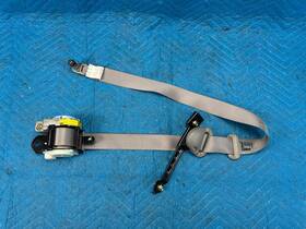 73220-60323 Lexus Toyota Land Cruiser Lx470 Front Drivers Seat Belt Gray Lg10 2003 2004 2005 Oem 73220-60323 Lexus Toyota Land Cruiser Lx470 Front Drivers Seat Belt Gray Lg10 2003 2004 2005 Oem
