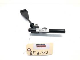 1042388 Lincoln 2019-2023 Nautilus Right Pass Front Seatbelt Buckle Pretensioner Oem