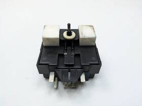 2l74-10e977-ab Lincoln 2003 - 2006 Oem Navigator Seat Belt Relay Control Module Unit