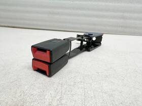 33012714b Lincoln H408181 2015-2017 Navigator 3rd Seat Belt Buckles Driver Side Center