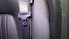 212.ma1v14 Maserati 2014 Ghibli Left Driver Rear Seat Belt Retractor Black 105968